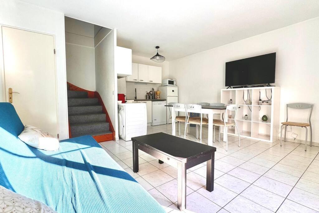 Charmante Maison 8min De Apartamento